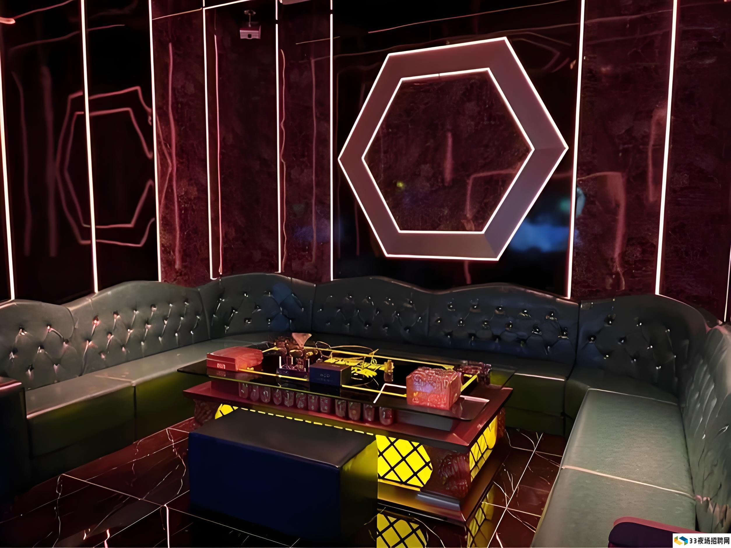 长沙高端KTV对比：服务与设施大揭秘，哪家更胜一筹？