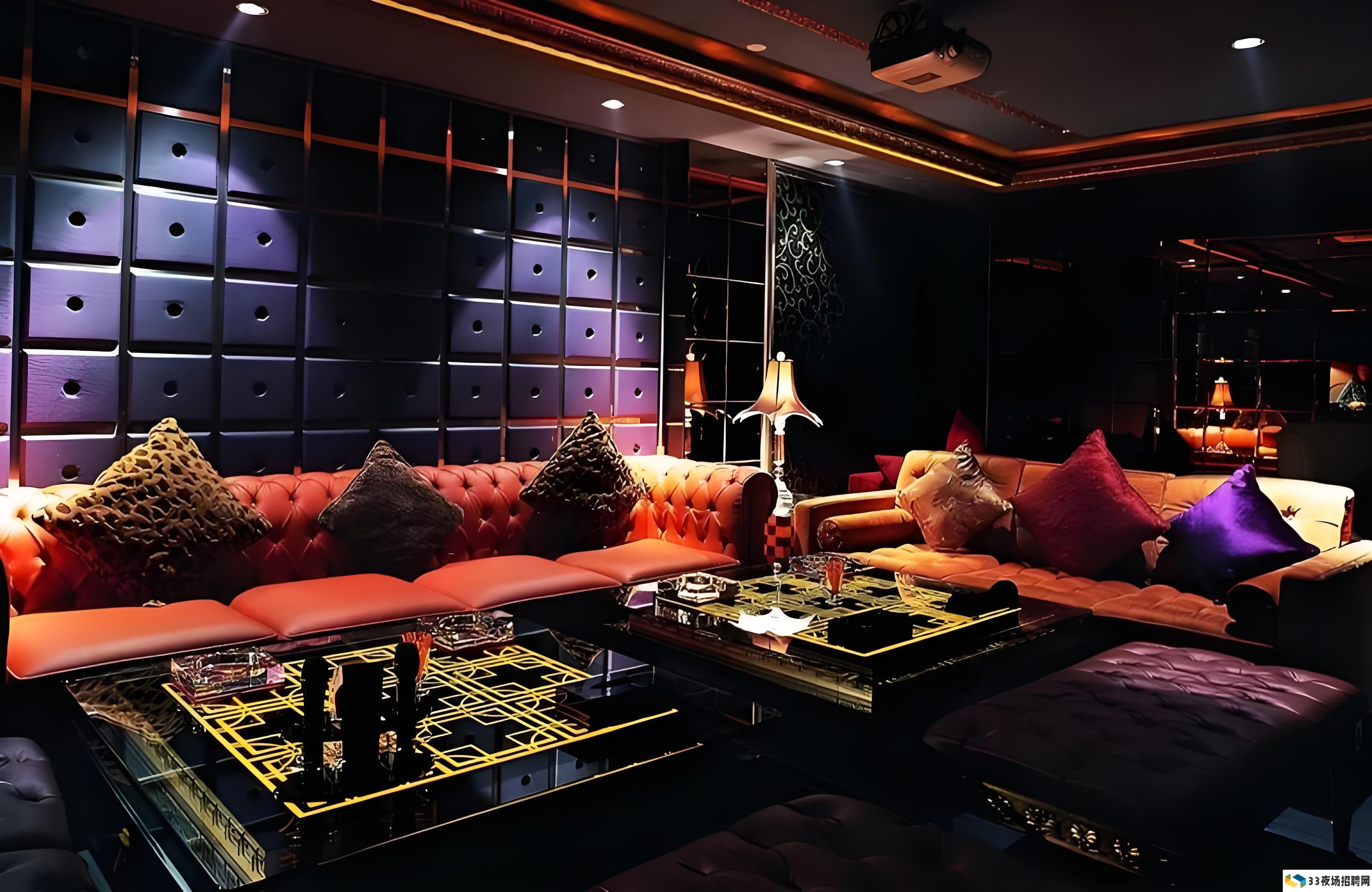 梅溪湖夜色，一缕星光求贤来：女性驻唱兼服务员诚招中！